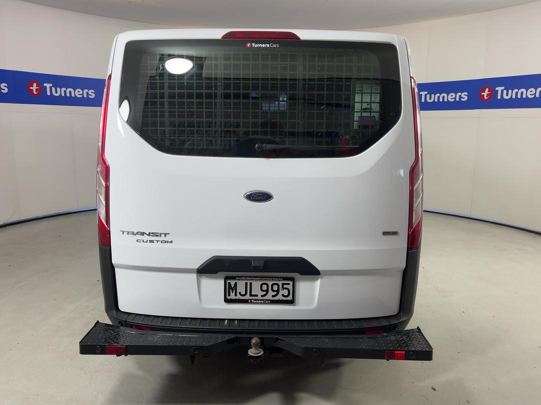 Photo '6' of Ford Transit