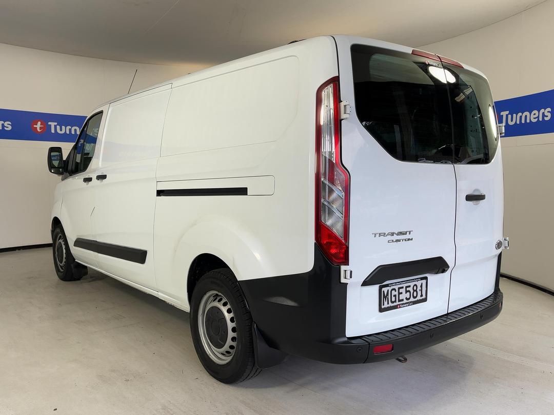 Photo '5' of Ford Transit