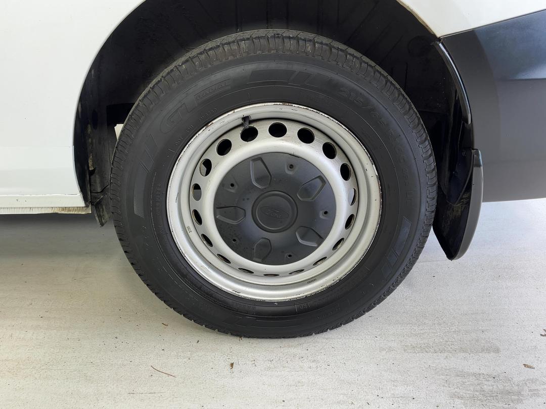 Photo '11' of Ford Transit