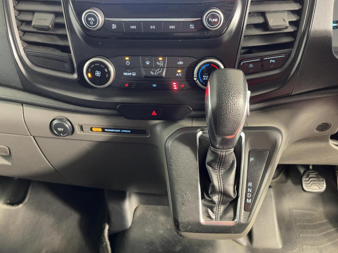 Photo '18' of Ford Transit