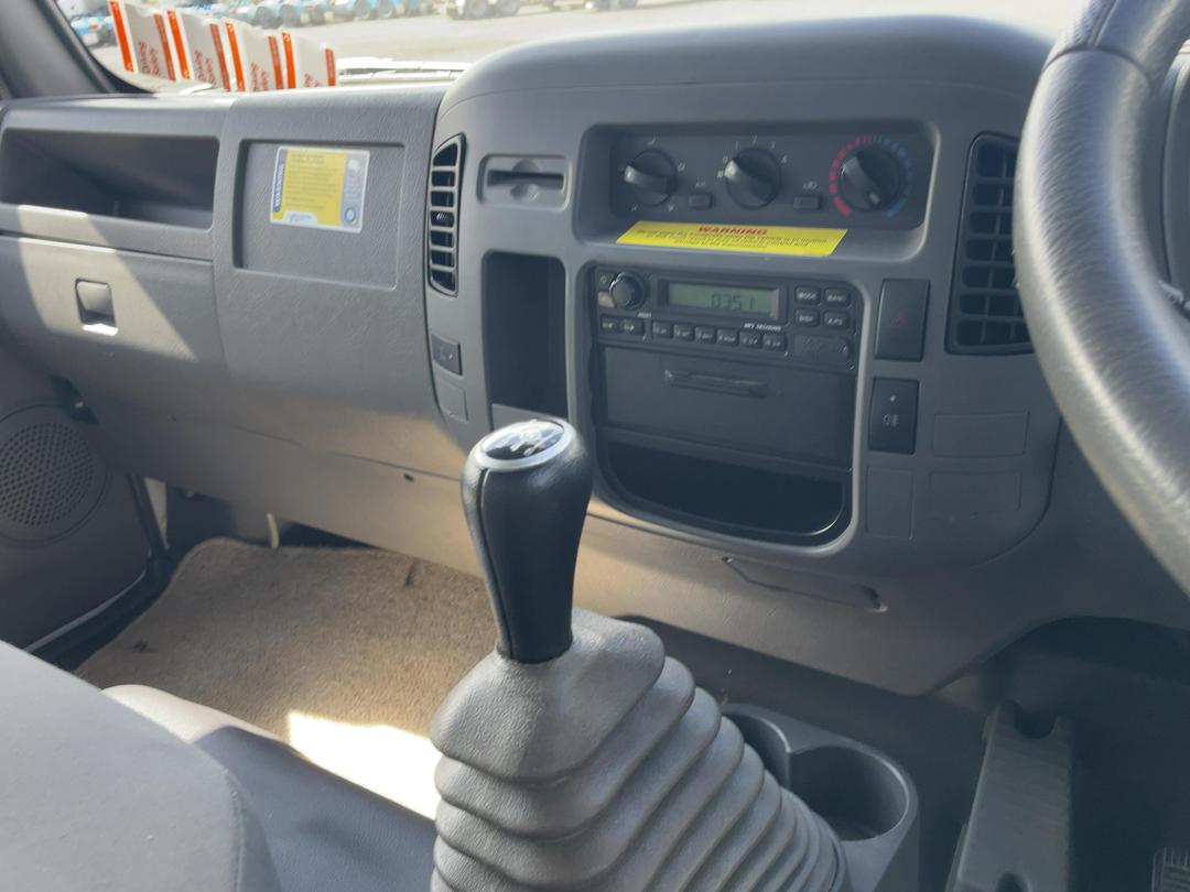 Photo '14' of Foton Aumark BJ1079[3.8] Box Body