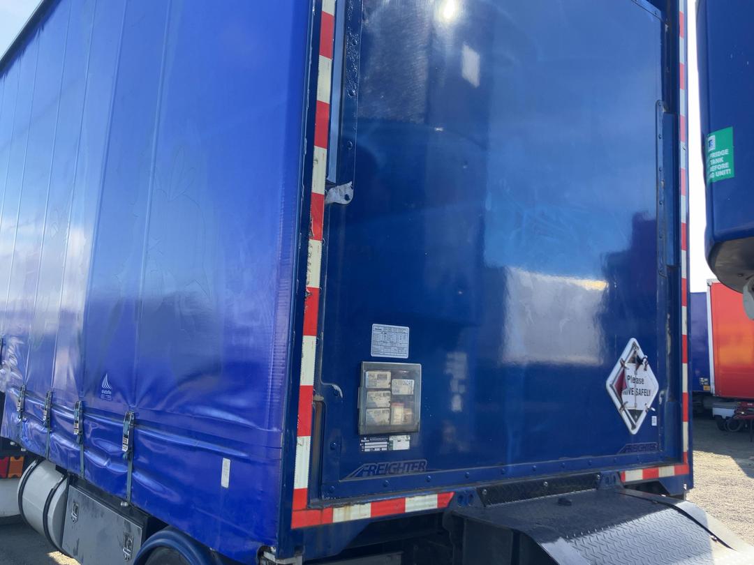 Photo '16' of Freighter 6A Curtain/Chiller B-Train
