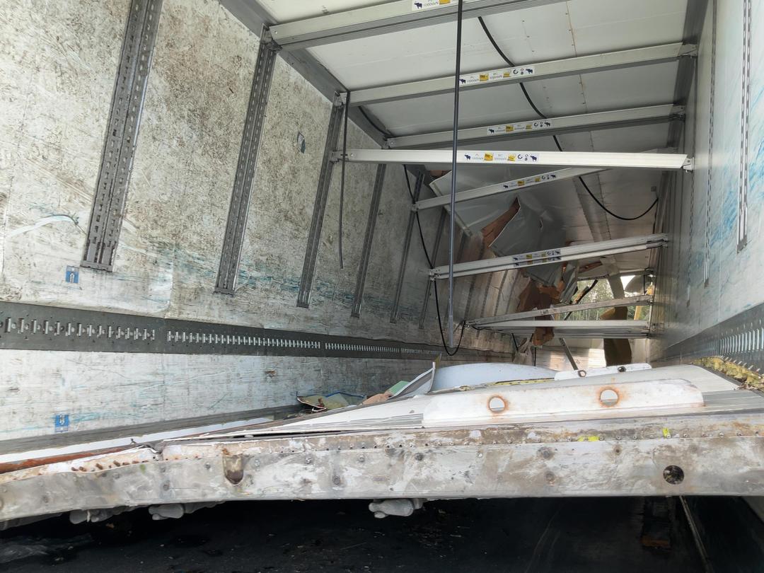 Photo '4' of Fruehauf FBR-B4 Chiller Trailer Semi