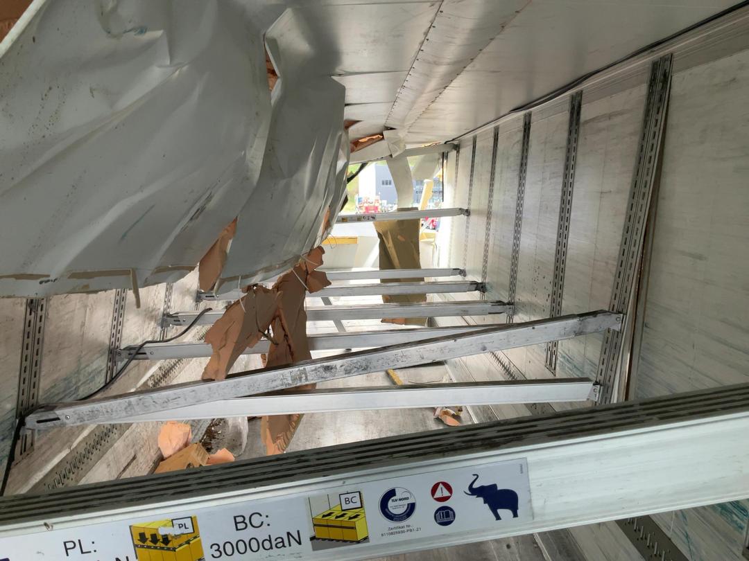 Photo '21' of Fruehauf FBR-B4 Chiller Trailer Semi