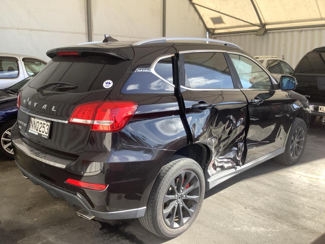 Photo '3' of Haval H2 LUX