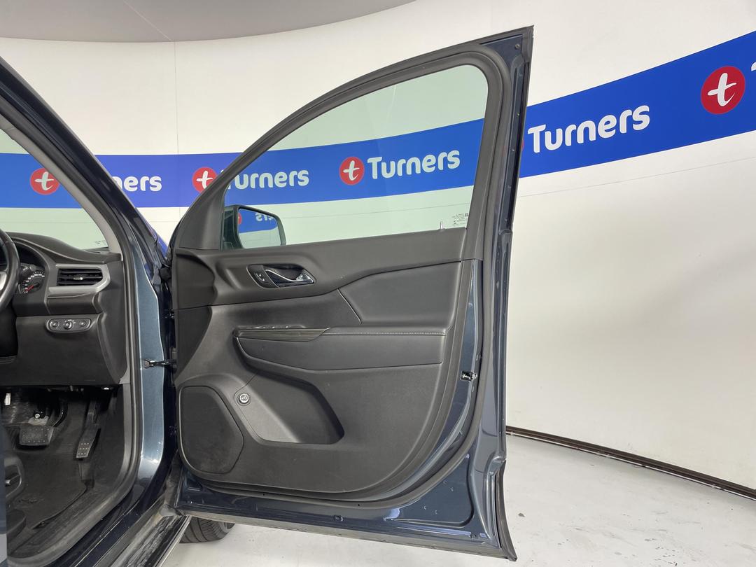 Photo '15' of Holden Acadia