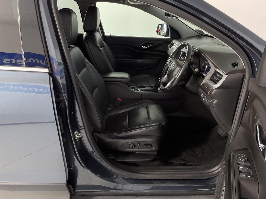 Photo '16' of Holden Acadia