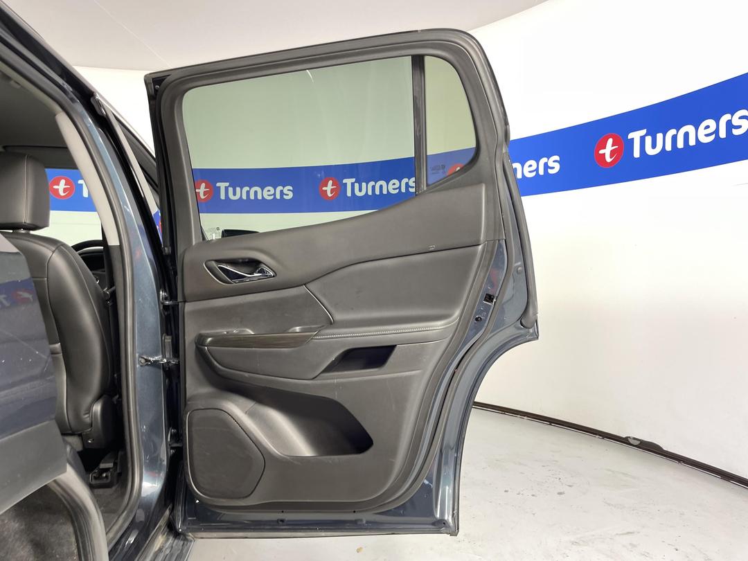 Photo '19' of Holden Acadia