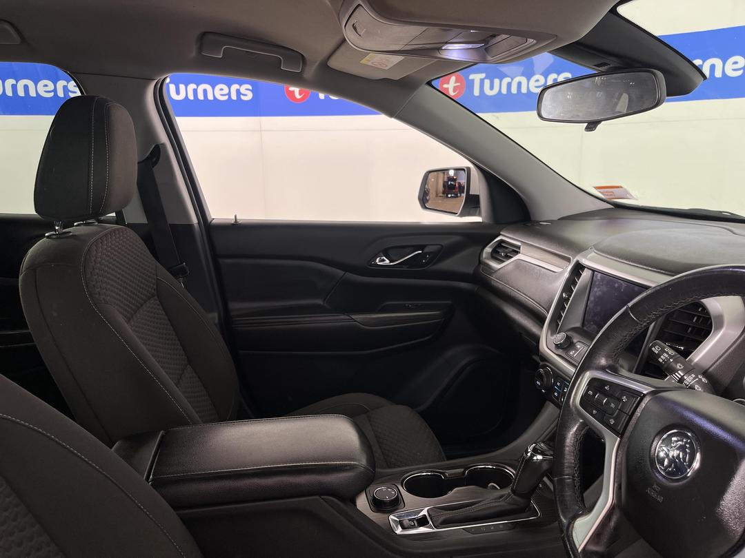 Photo '16' of Holden Acadia