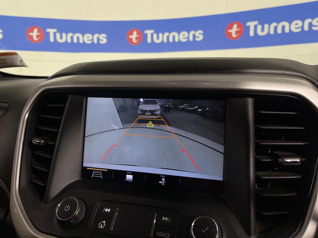 Photo '24' of Holden Acadia