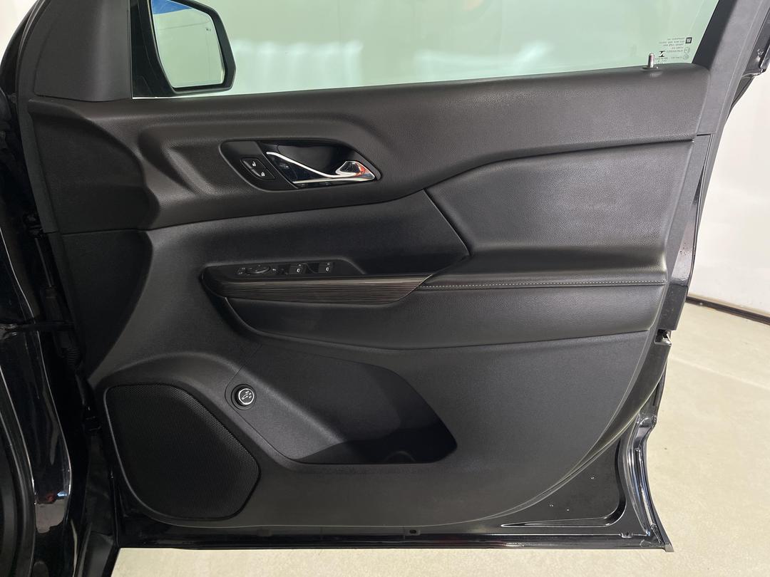 Photo '15' of Holden Acadia