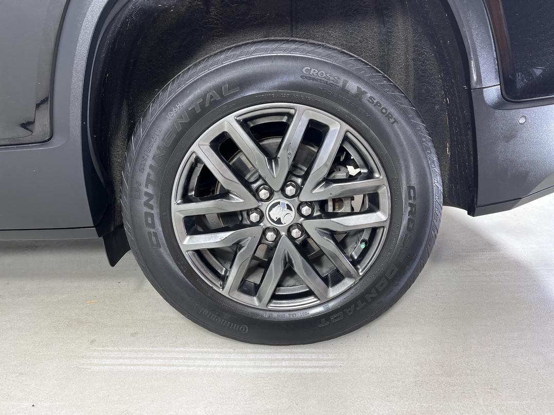 Photo '11' of Holden Acadia