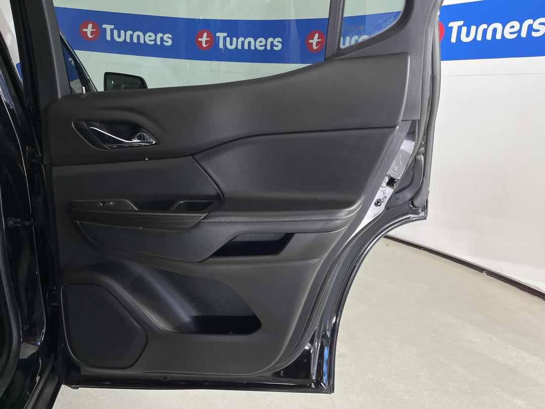 Photo '19' of Holden Acadia