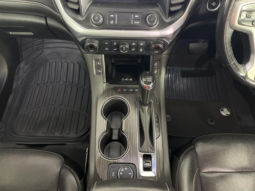 Photo '18' of Holden Acadia