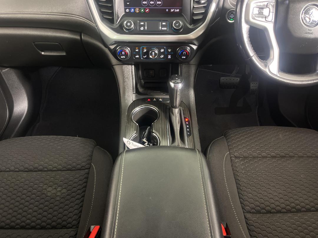 Photo '23' of Holden Acadia