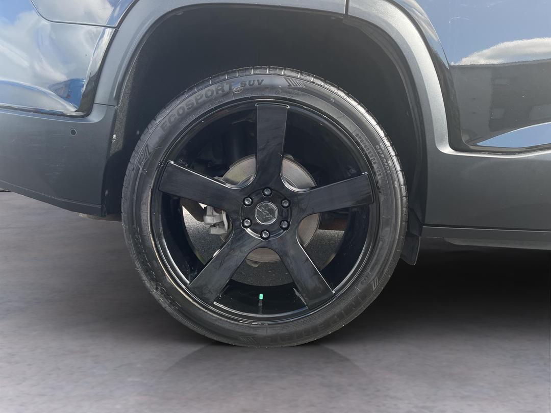 Photo '12' of Holden Acadia