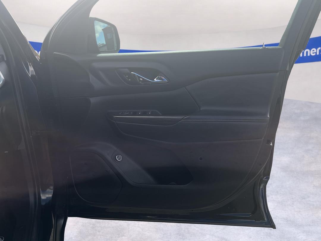 Photo '15' of Holden Acadia