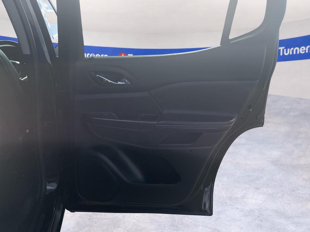 Photo '19' of Holden Acadia