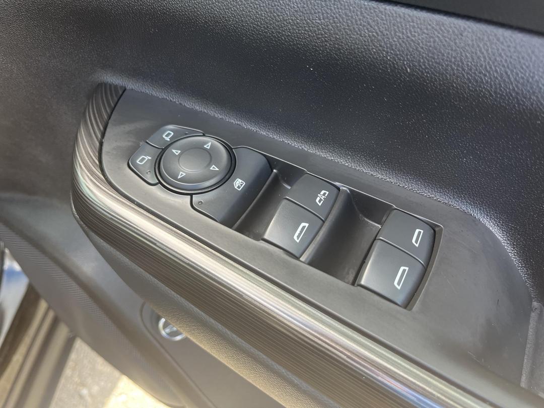 Photo '23' of Holden Acadia