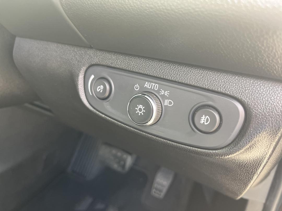 Photo '26' of Holden Acadia