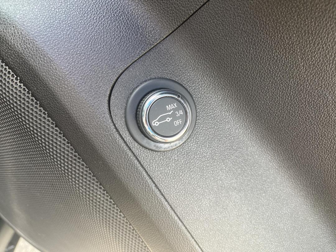 Photo '24' of Holden Acadia