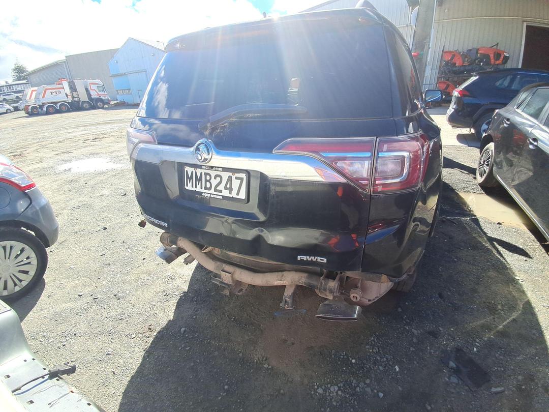 Photo '4' of Holden Acadia LTZ-V