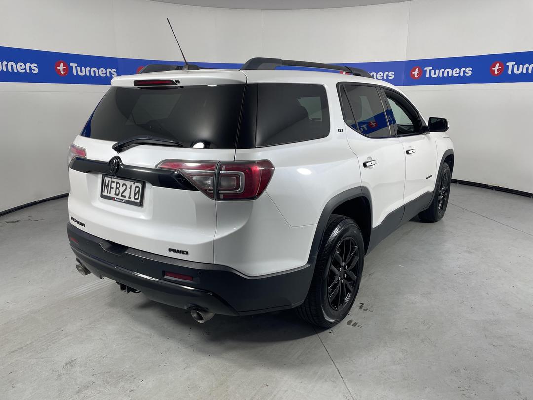 Photo '7' of Holden Acadia