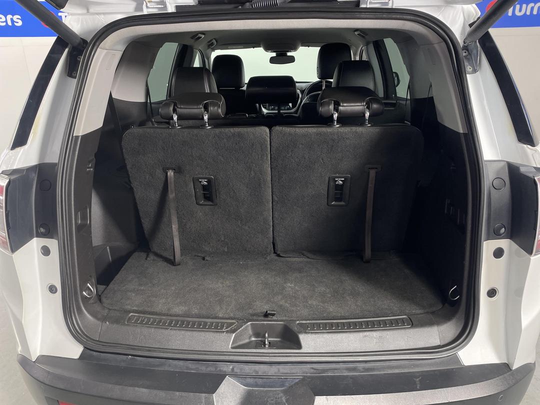 Photo '14' of Holden Acadia