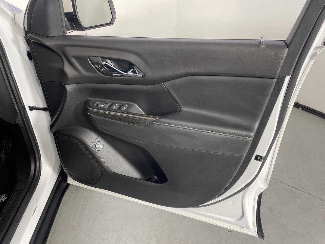 Photo '15' of Holden Acadia