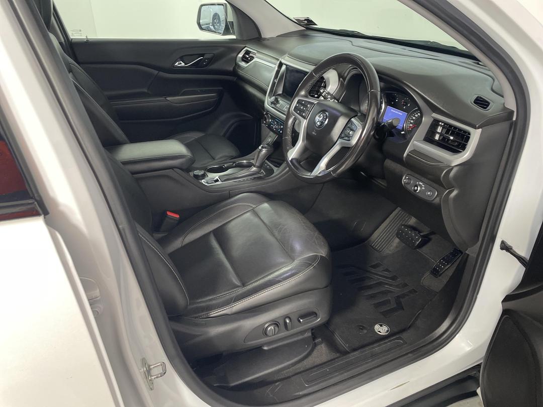 Photo '16' of Holden Acadia