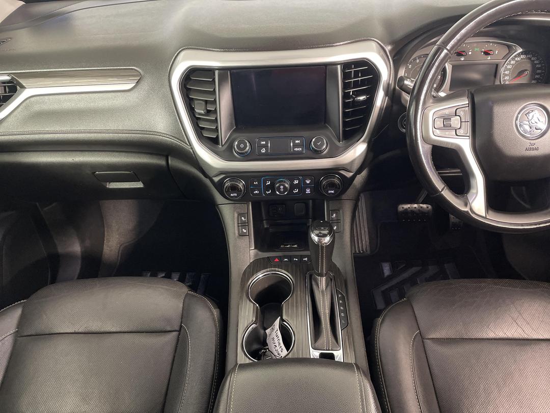 Photo '18' of Holden Acadia