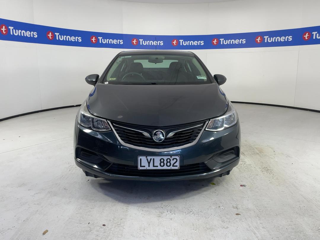 Photo '2' of Holden Astra Sedan LS AT Photo '2' of Holden Astra Sedan LS AT