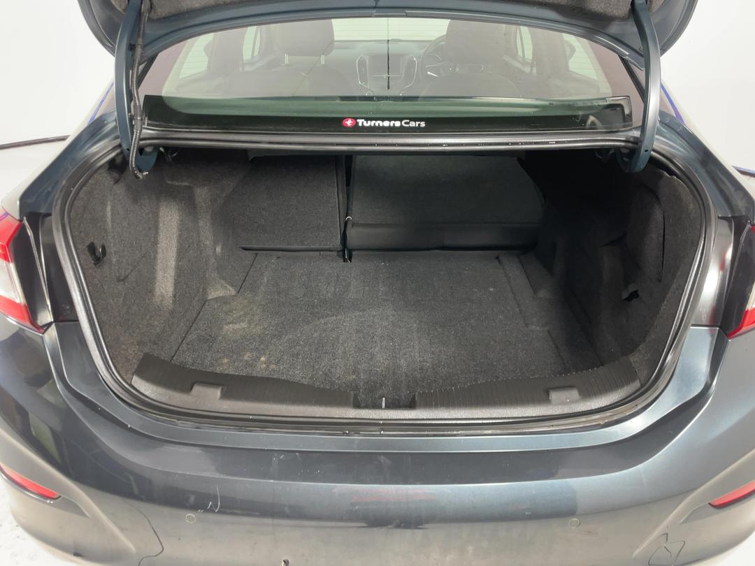 Photo '12' of Holden Astra Sedan LS AT Photo '12' of Holden Astra Sedan LS AT