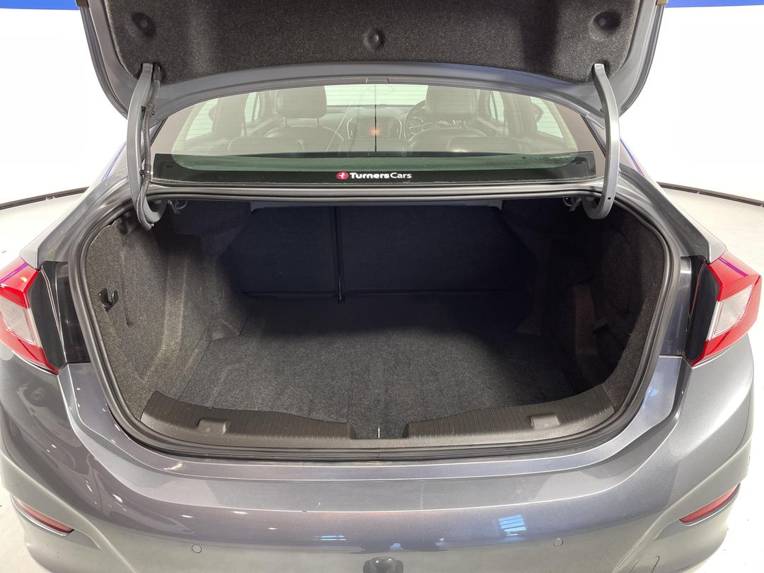 Photo '14' of Holden Astra