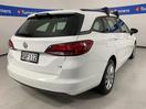 Thumbnail '7' of Holden Astra