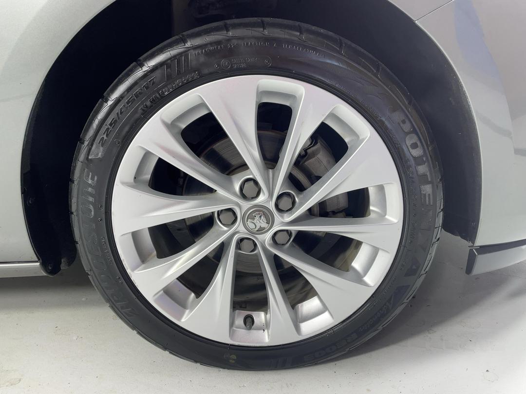 Photo '9' of Holden Astra