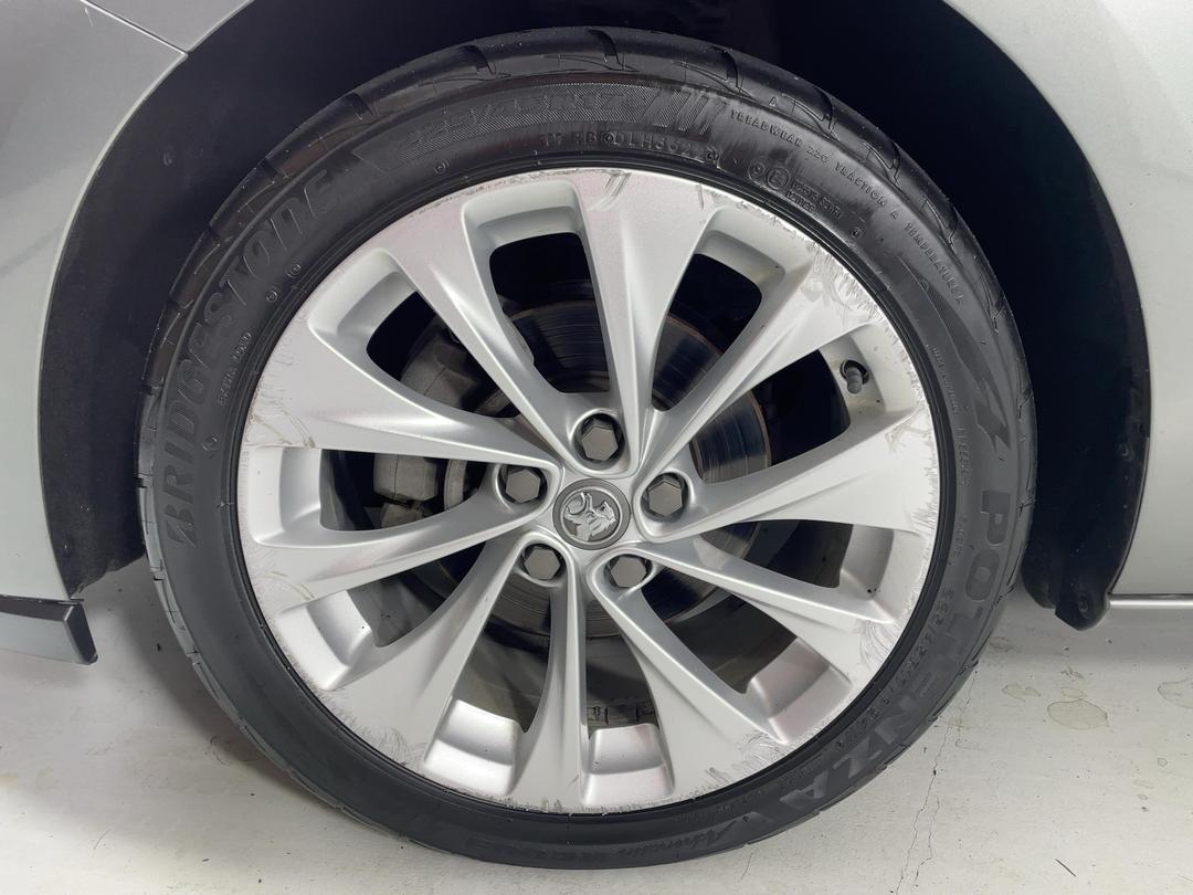 Photo '10' of Holden Astra