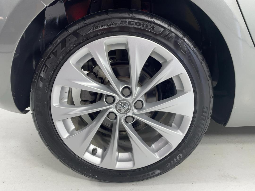 Photo '12' of Holden Astra