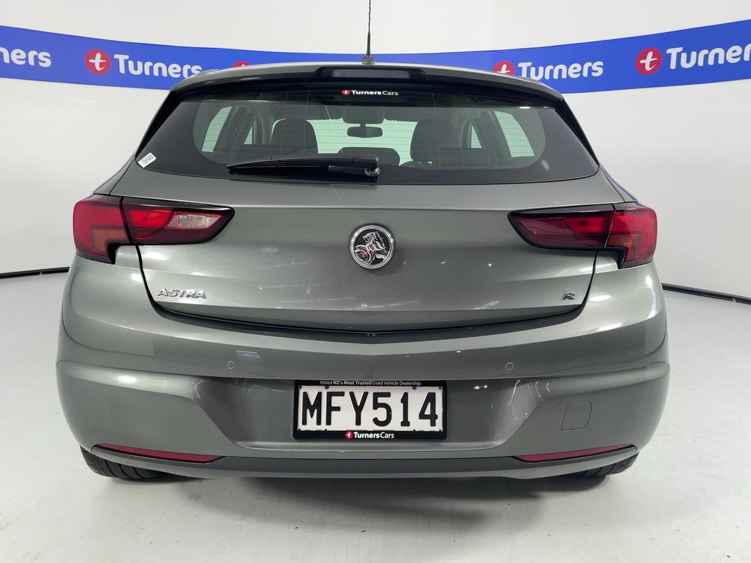 Photo '6' of Holden Astra