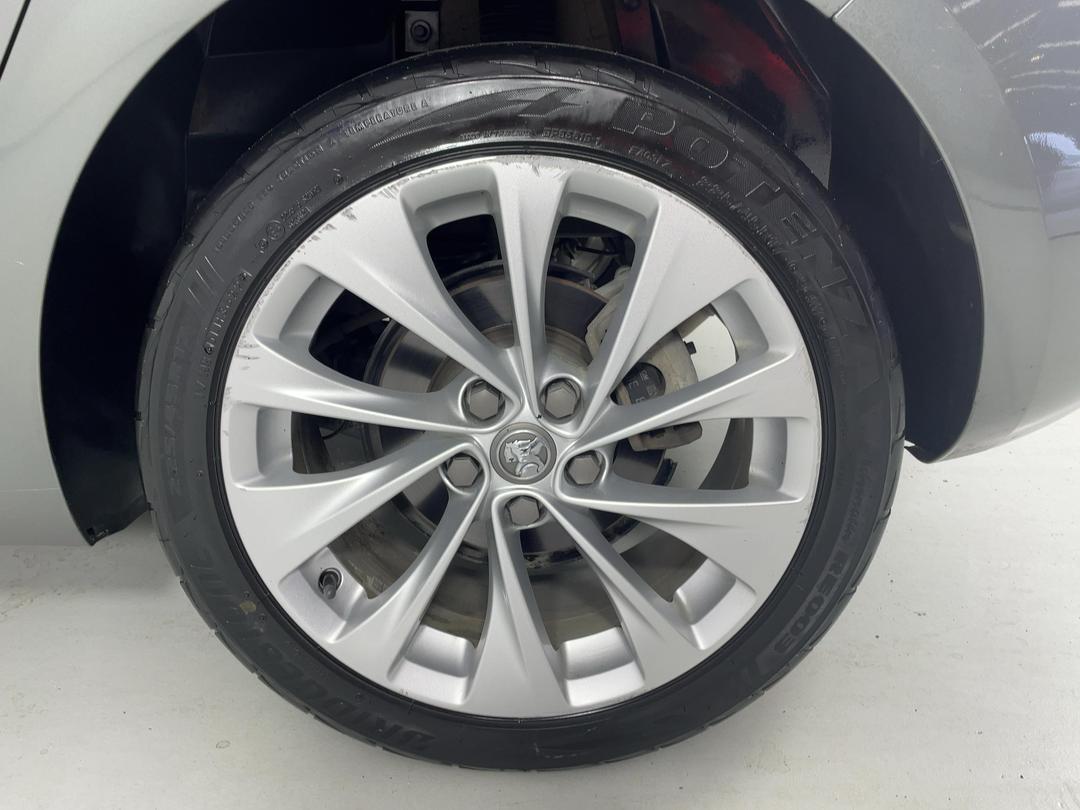 Photo '11' of Holden Astra