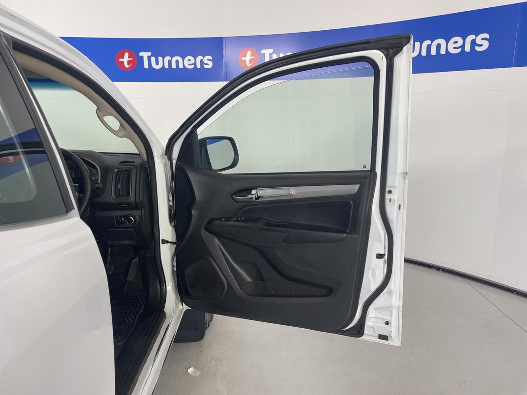 Photo '15' of Holden Colorado