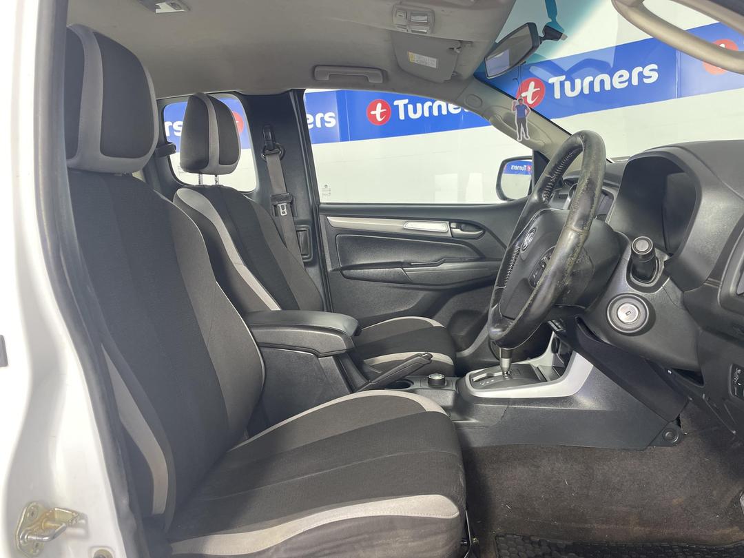 Photo '16' of Holden Colorado