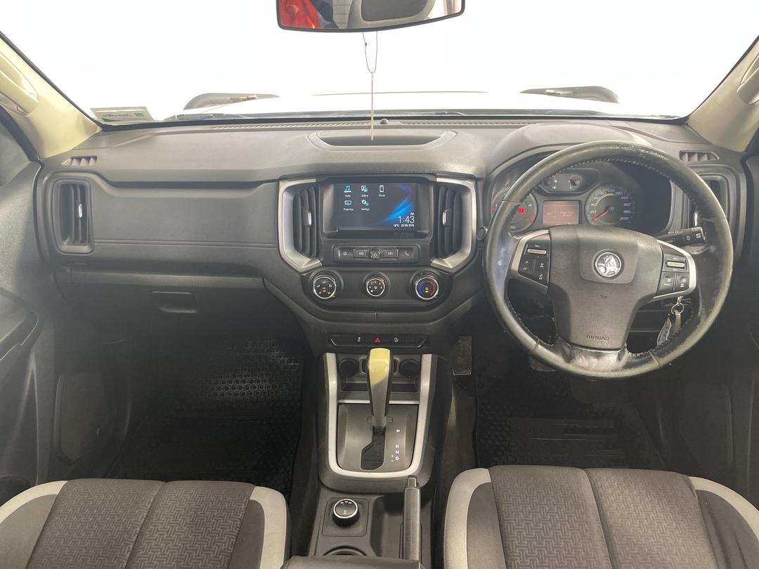 Photo '17' of Holden Colorado