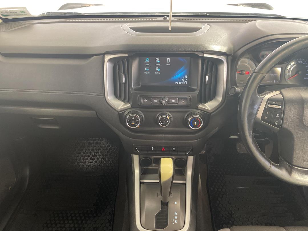 Photo '18' of Holden Colorado