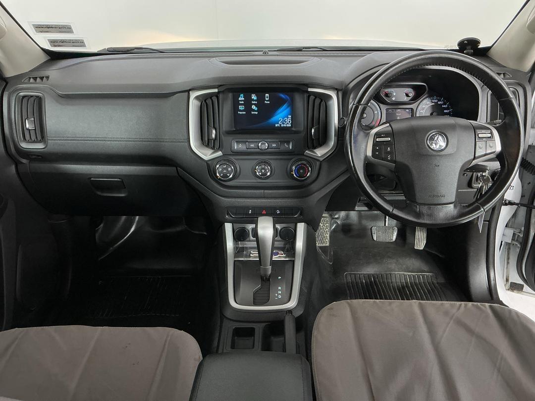 Photo '17' of Holden Colorado