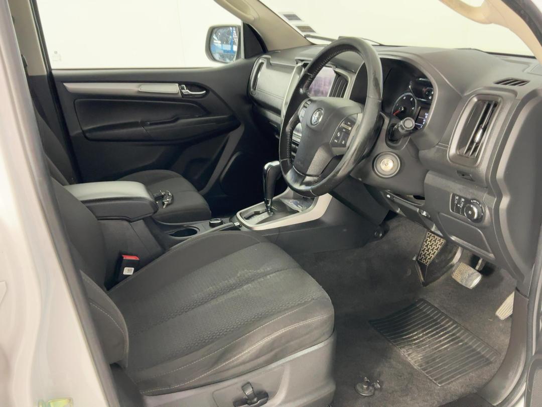 Photo '16' of Holden Colorado