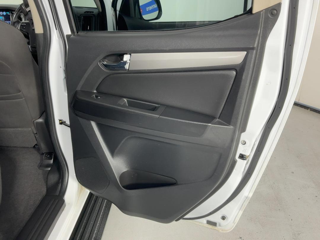 Photo '19' of Holden Colorado