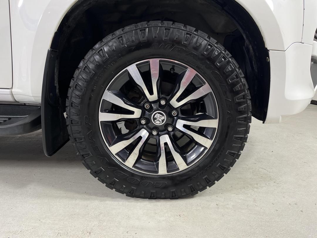 Photo '9' of Holden Colorado