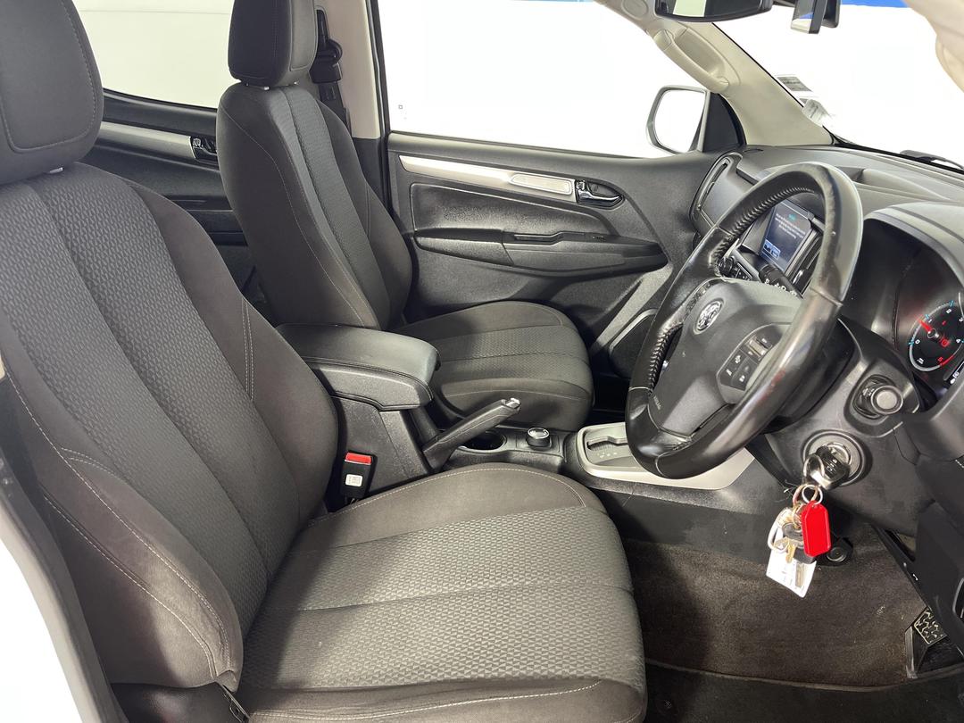 Photo '16' of Holden Colorado