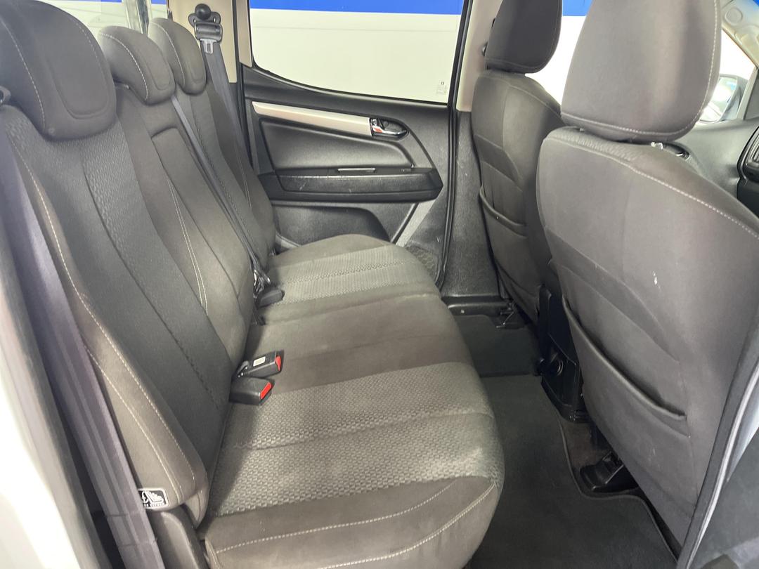 Photo '20' of Holden Colorado